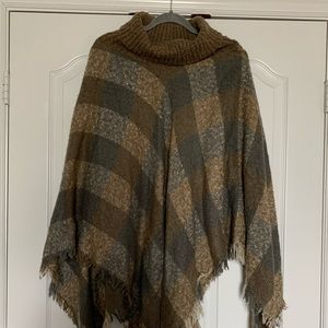 Plaid turtle neck Shaw. Super comfy and warm!